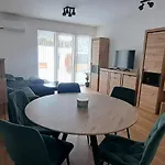 Na šumavě, Stylový S Domácími Lázněmi Strazny