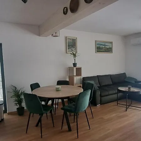 Na šumavě, Stylový S Domácími Lázněmi *