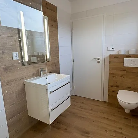 Apartamento Na šumavě, Stylový S Domácími Lázněmi